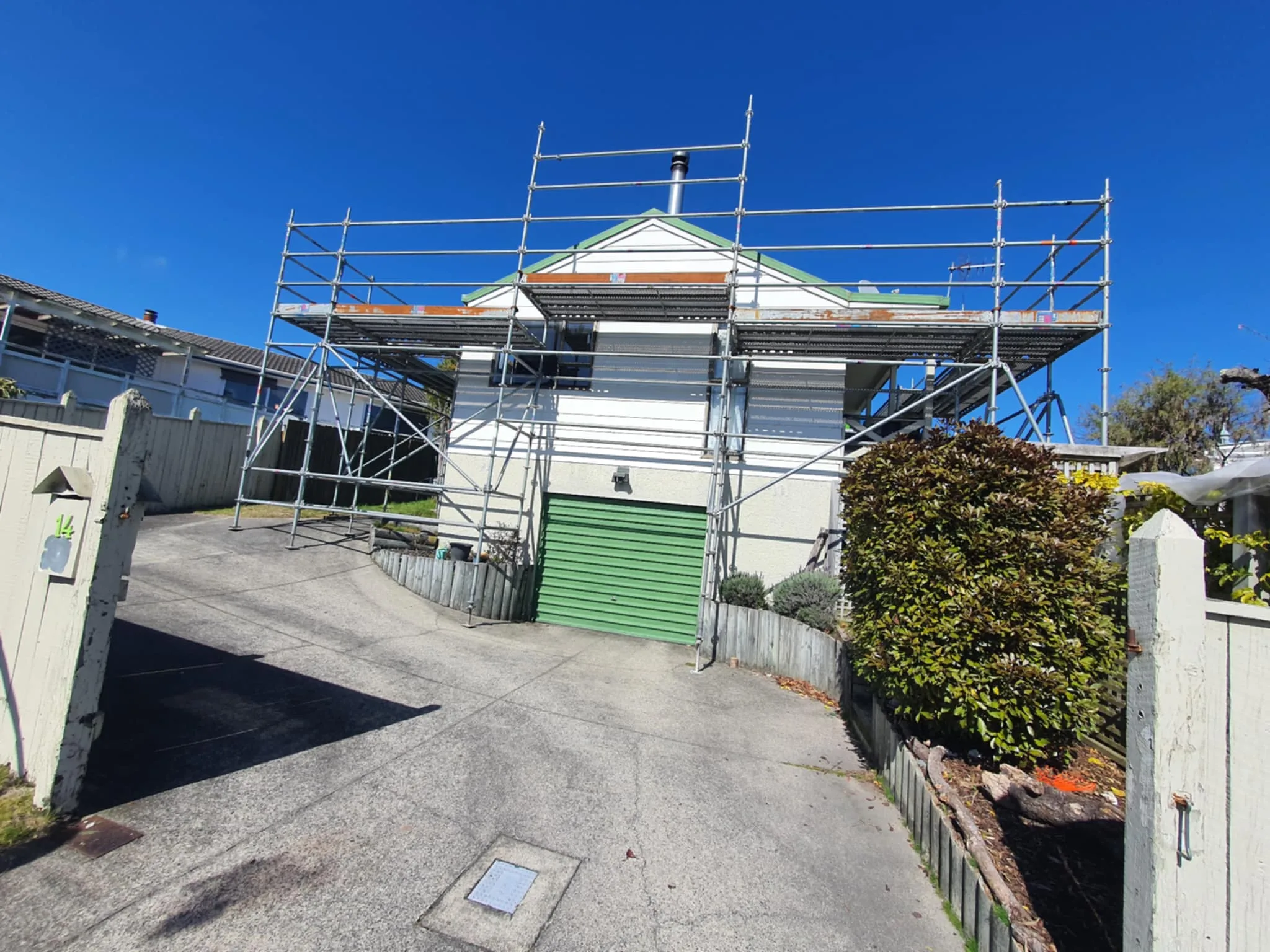 propping scaffolding